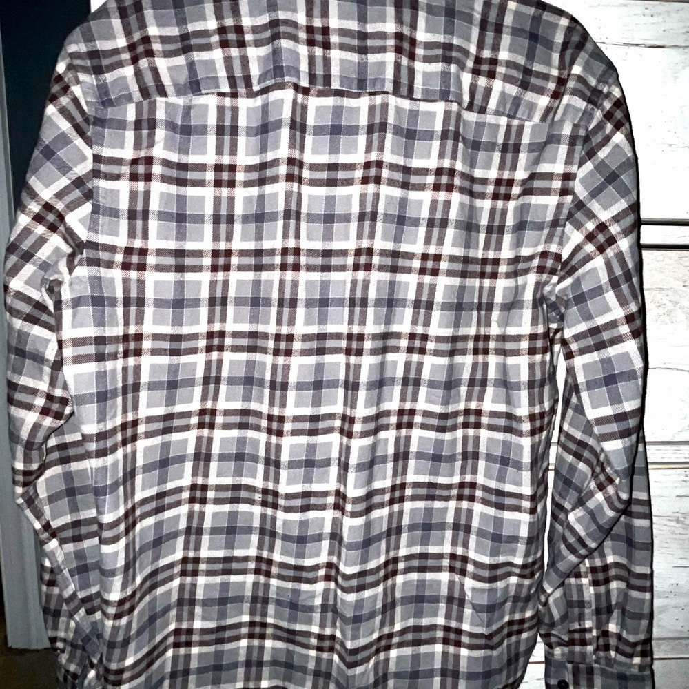 Men’s UNTUCKit Shirt - Picture 4 of 5